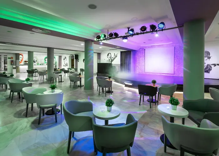 Chatur Playa Real 4* Costa Adeje (Tenerife)